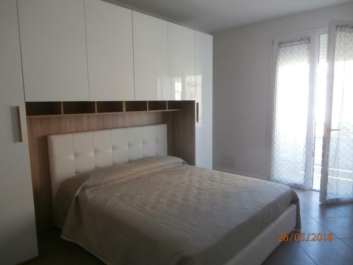 Nuovo Bilocale In Via Lagomaggio, 31 Rimini Ngoại thất bức ảnh
