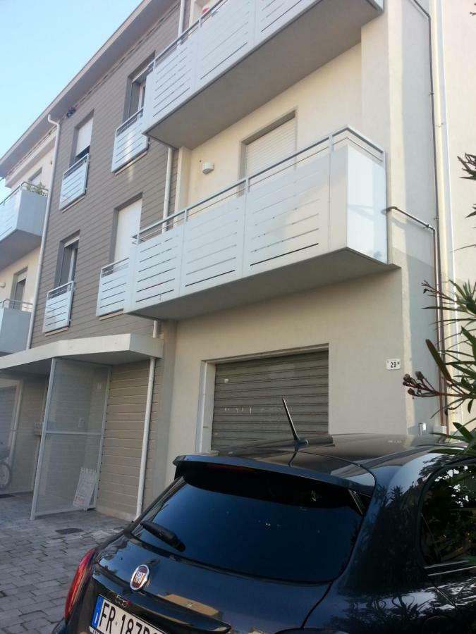 Nuovo Bilocale In Via Lagomaggio, 31 Rimini Ngoại thất bức ảnh